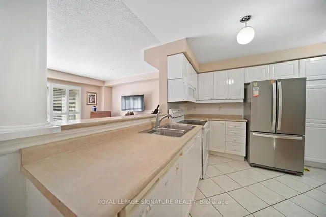 Additional image 6 of 1050 Grand Blvd Unit 10