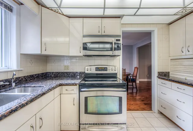 Additional image 21 of 644 Donna Crt