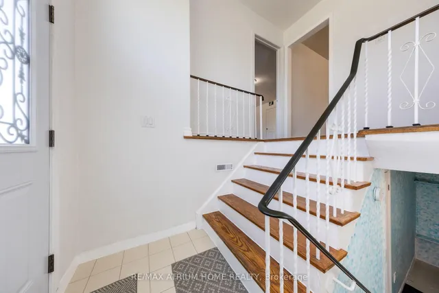 Additional image 24 of 37 Warfield Dr