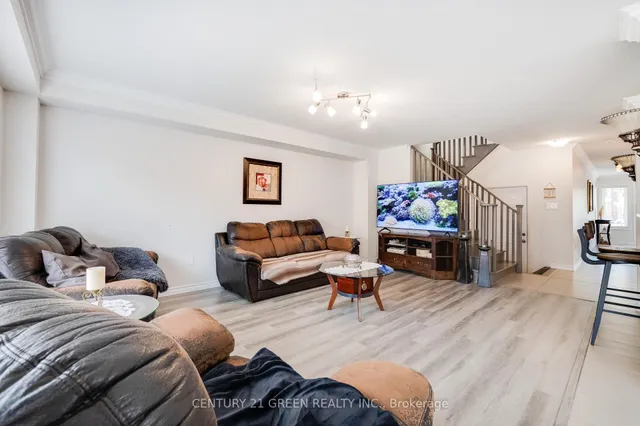 Additional image 17 of 22 Scarletwood St