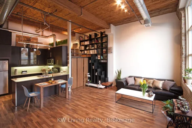 Additional image 5 of 736 Dundas St Unit 402