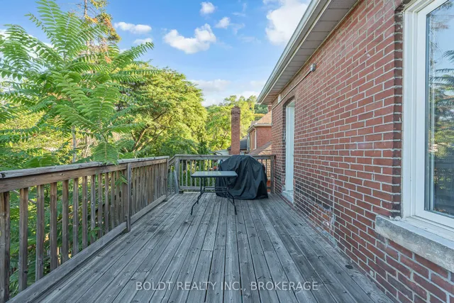 Additional image 26 of 209 Rosslyn Ave