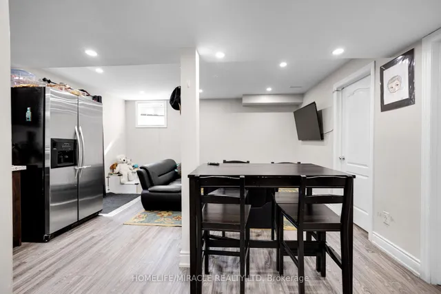 Additional image 38 of 49 Sedgewick Circ