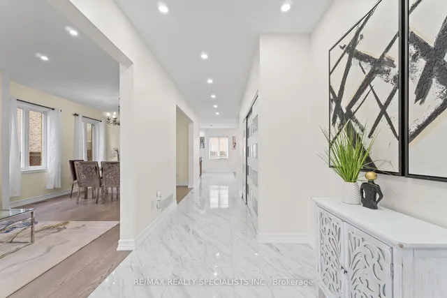 Additional image 7 of 16 Banks Dr