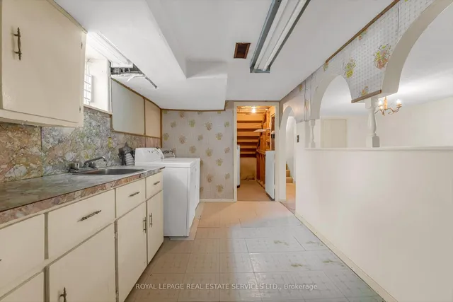 Additional image 24 of 43 Elmore Dr