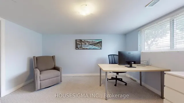 Additional image 28 of 641 Glen Moor Cres
