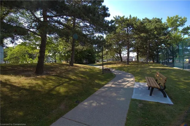 Additional image 34 of 90 Ling Rd Unit 904