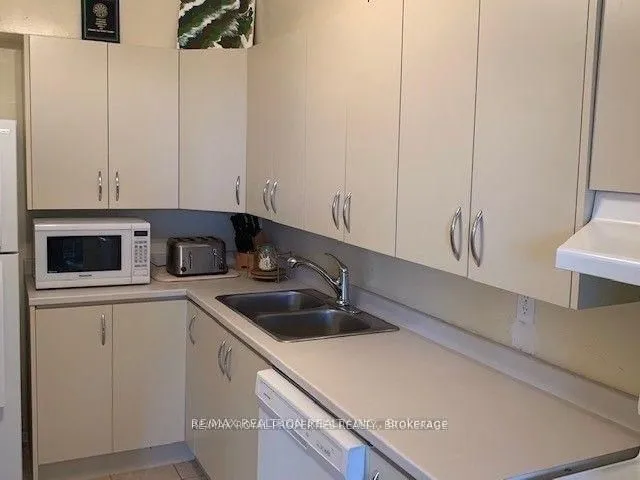 Additional image 6 of 5 Massey Sq Unit 2911