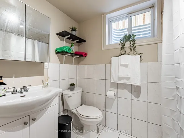 Additional image 25 of 4631 Dunedin Cres