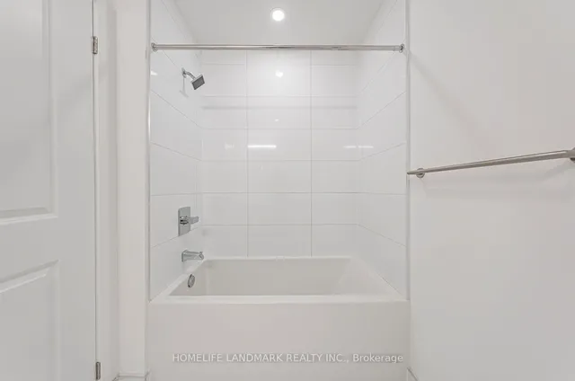 Additional image 17 of 395 Bloor St Unit 5502