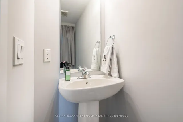 Additional image 7 of 6 LOON Lane