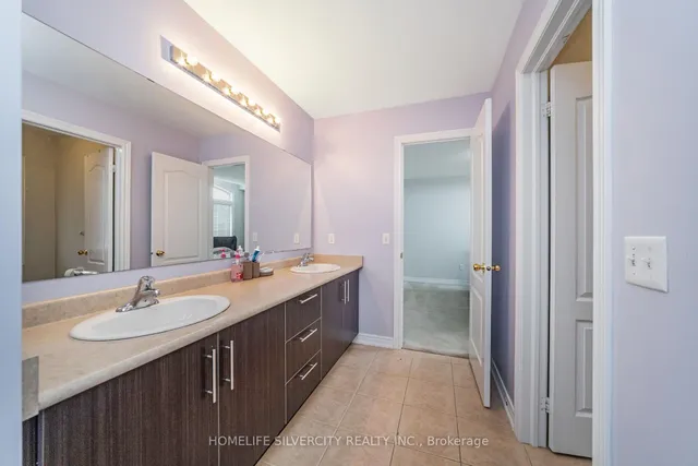 Additional image 23 of 26 Drummondville Dr