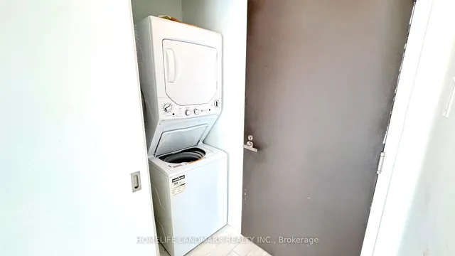 Additional image 11 of 197 Yonge St Unit 2808