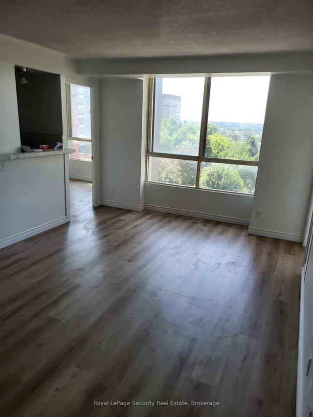 Additional image 8 of 2470 Eglinton Ave Unit 605