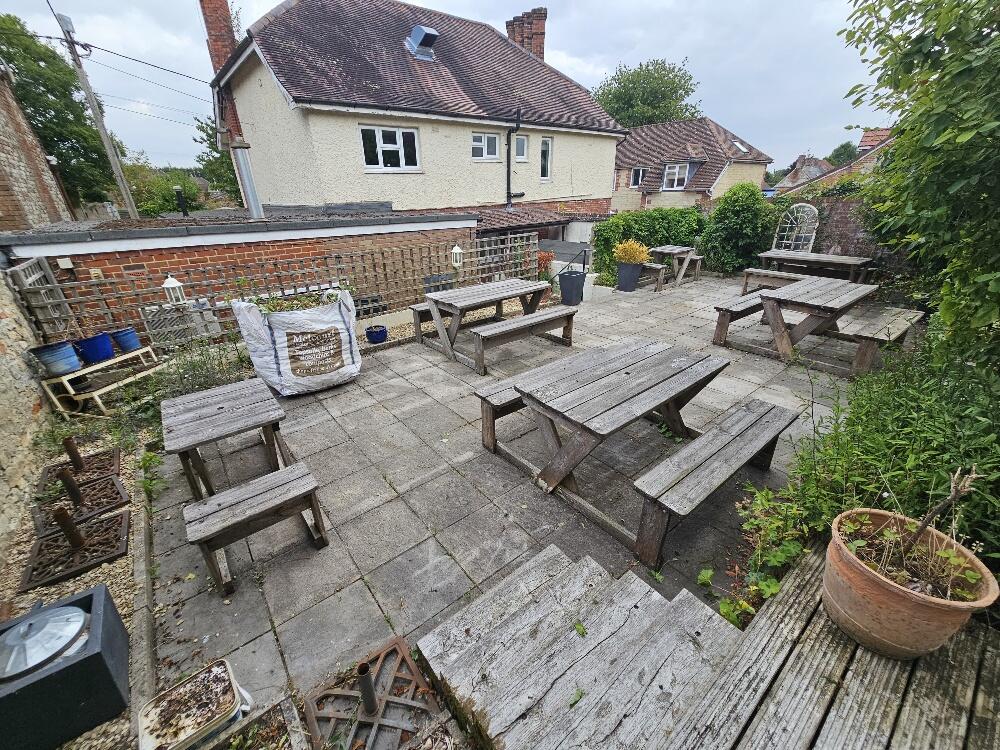 房产图片 8 - 沃尔普克酒吧，海街，萨顿韦尼，沃明斯特郡，BA12