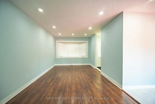 Additional image 11 of 21 Stanley Crt