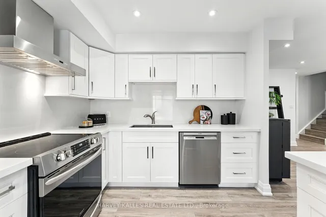 Additional image 10 of 30 Western Battery Rd Unit 326