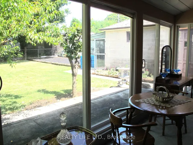 Additional image 37 of 4 Rosalie Ave