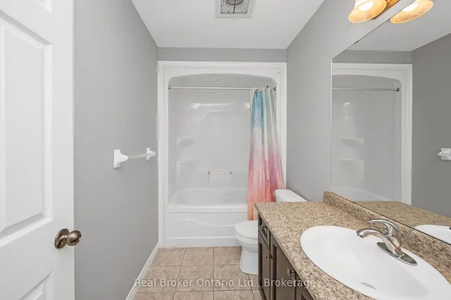 Additional image 22 of 23 Bellflower Blvd