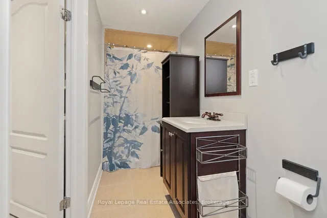 Additional image 28 of 107 Court St