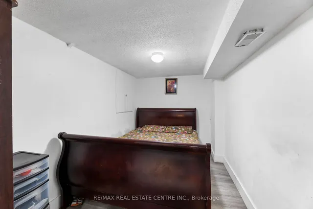 Additional image 44 of 82 Flowertown Ave