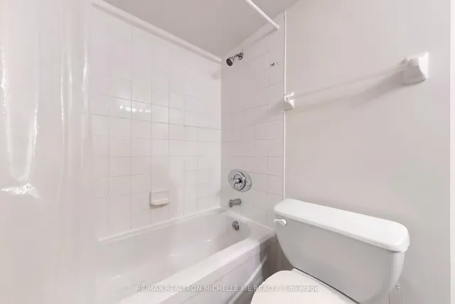 Additional image 20 of 736 Bay St Unit 1009