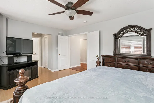 Additional image 30 of 4 Mendoza Dr