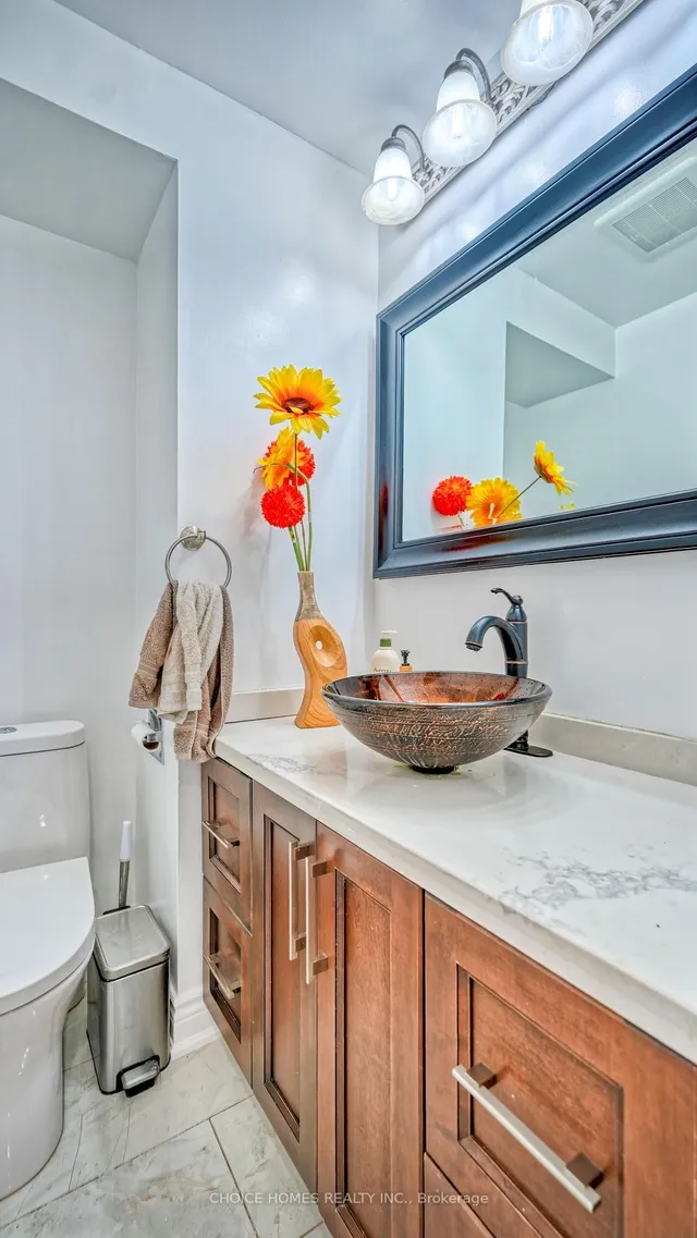 Additional image 24 of 4643 Full Moon Circ