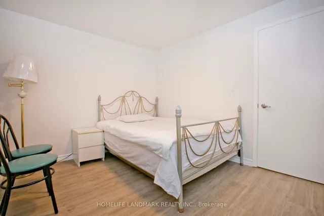 Additional image 23 of 39 La Peer Blvd