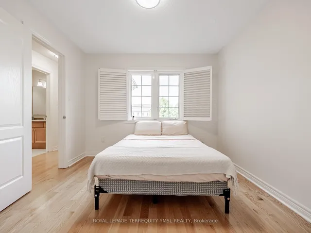 Additional image 21 of 4834 Yorkshire Ave