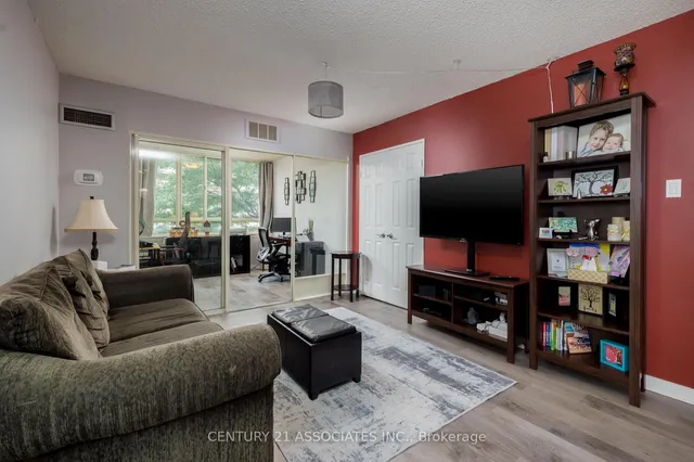 Additional image 8 of 5 Lisa St Unit 402