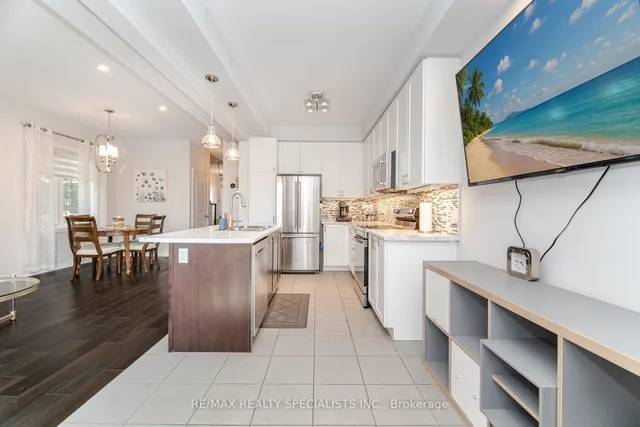 Additional image 15 of 90 Raymond Rd Unit 6