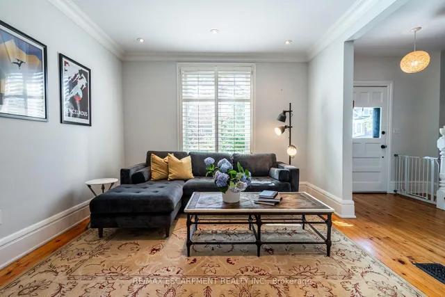 Additional image 4 of 35 Mountain Ave