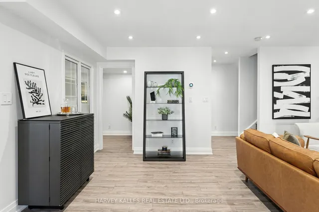 Additional image 12 of 30 Western Battery Rd Unit 326