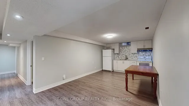 Additional image 31 of 224 Kingsbridge Garden Circ