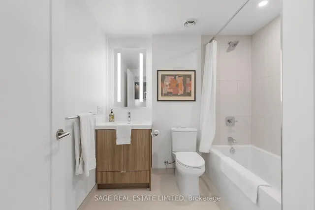 Additional image 15 of 30 Inn On The Park Unit 808