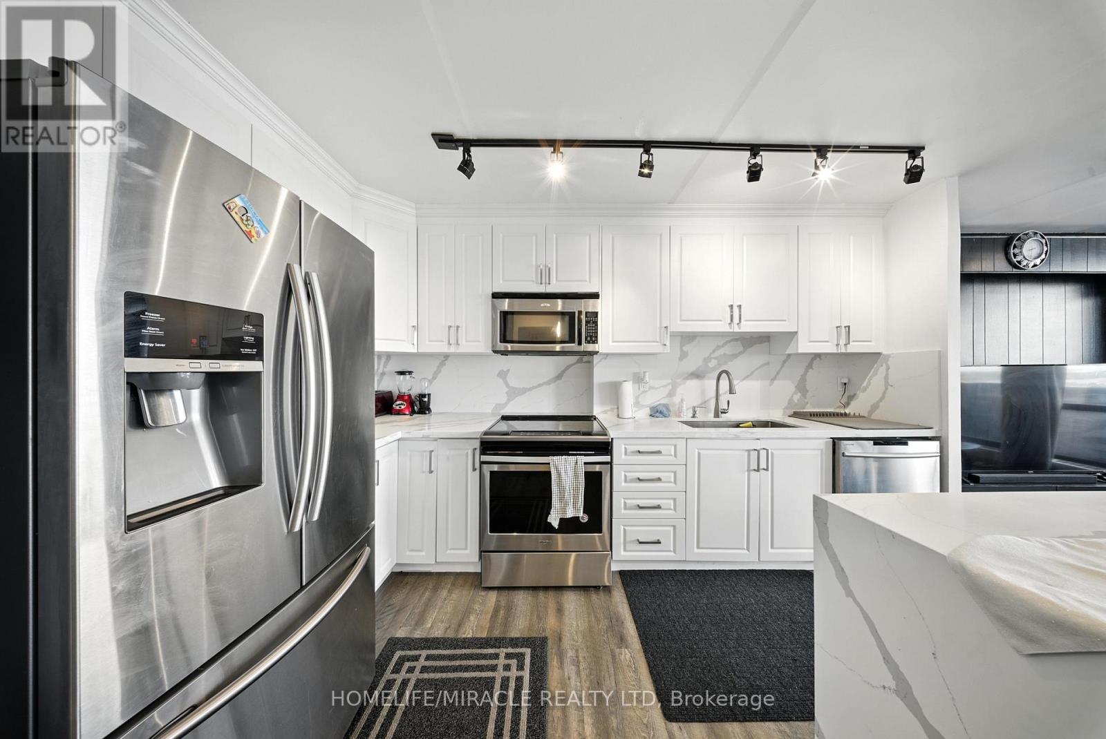 Property image for 1212 - 2 GLAMORGAN AVENUE|Toronto (Dorset Park), Ontario M1P2M8