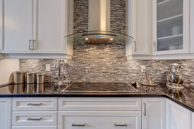 Additional image 17 of 44 Walbrook Rd