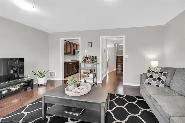 Additional image 16 of 21 Hepworth Cres