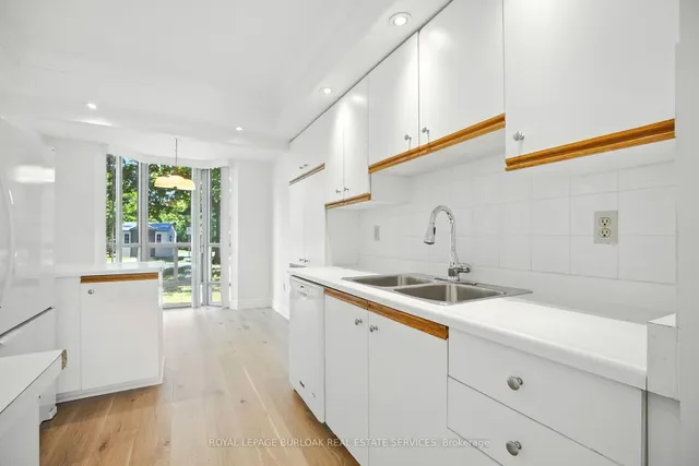 Additional image 15 of 5070 Pinedale Ave Unit 101