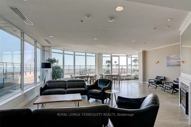 Additional image 31 of 88 Palace Pier Crt Unit 705