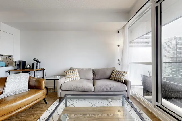 Additional image 7 of 33 Singer Crt Unit 1907