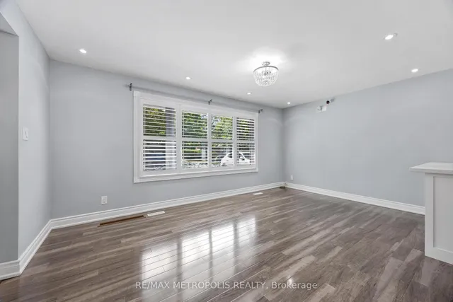 Additional image 5 of 70 Sunderland Cres