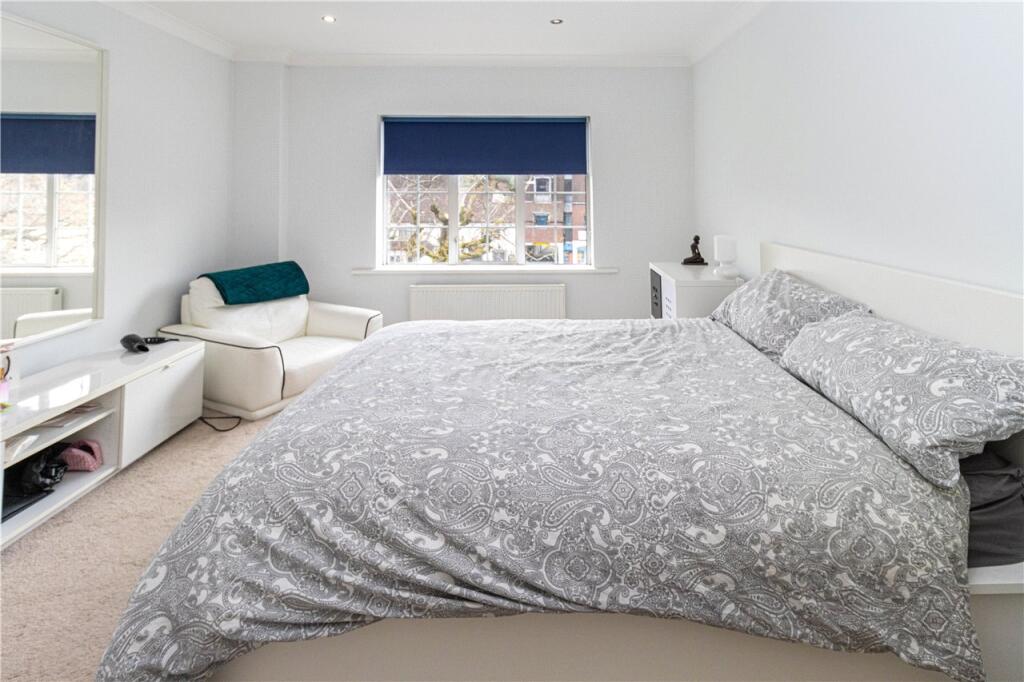 Additional image 11 of High Street, Harpenden, AL5