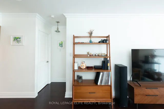 Additional image 5 of 95 LOMBARD St Unit 904