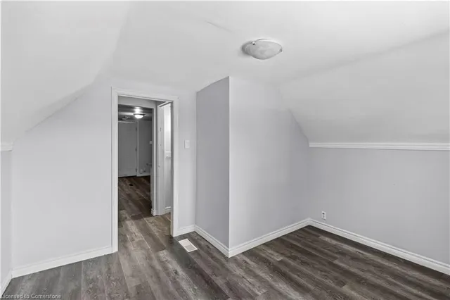 Additional image 33 of 18 Barnesdale Ave