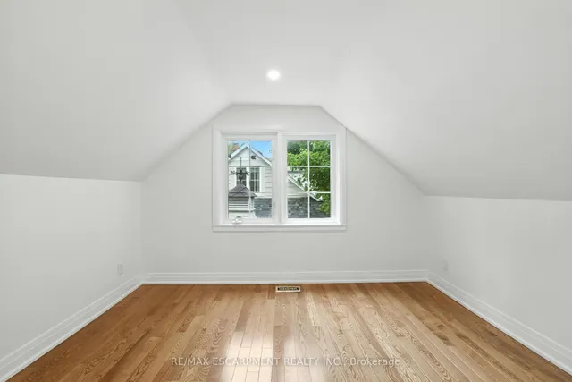 Additional image 23 of 821 SHADELAND Ave