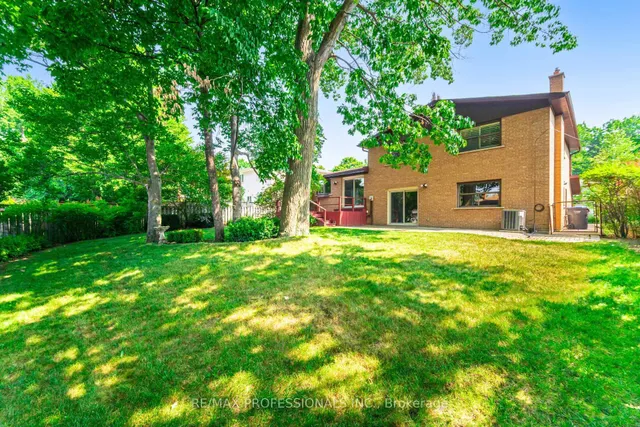 Additional image 31 of 3667 Beechollow Cres