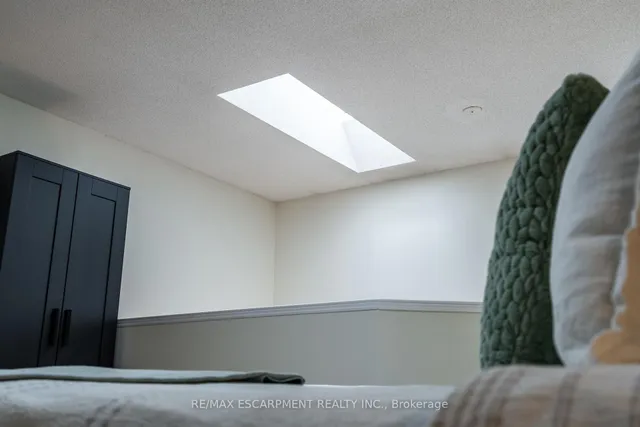 Additional image 24 of 2075 Walkers Line Unit 235