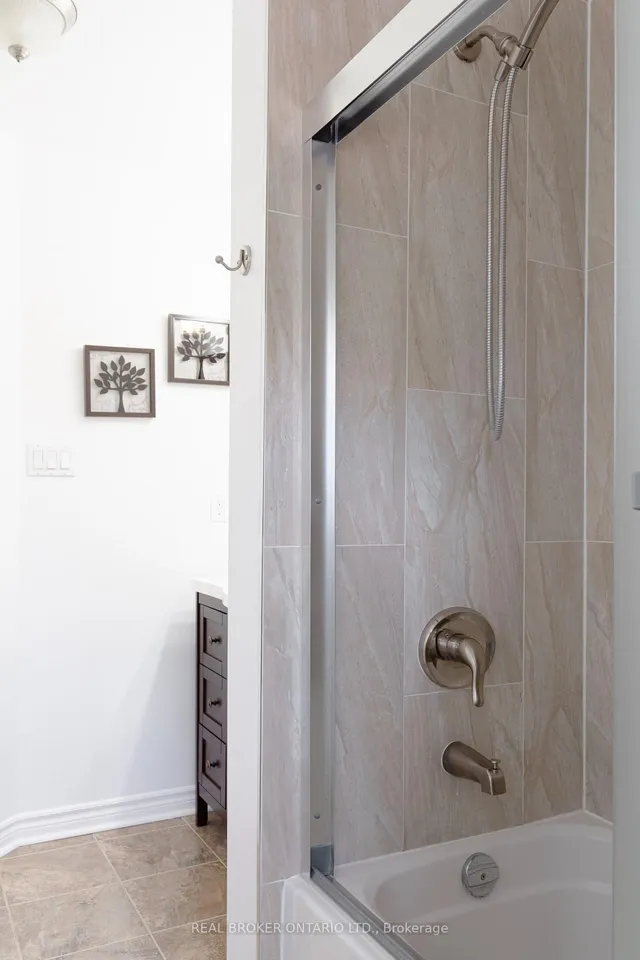 Additional image 27 of 21 Vivians Cres